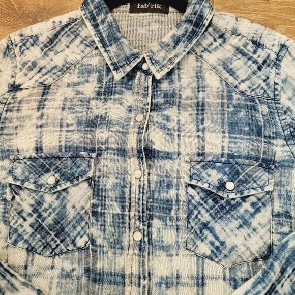 Fab'rik Top Pearl Snap Women's Long Sleeves Sz Medium Tie Dye Blue White - Picture 6 of 11